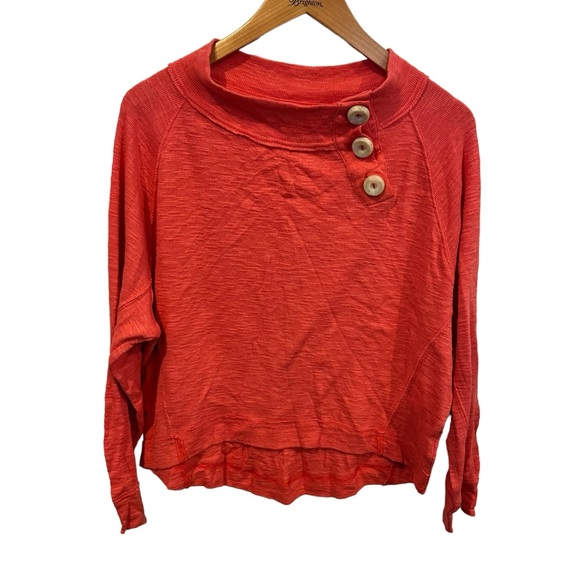 Free People Tops - We the Free People Coral Textured Artsy Top Batwing Sleeve Size XS button boho